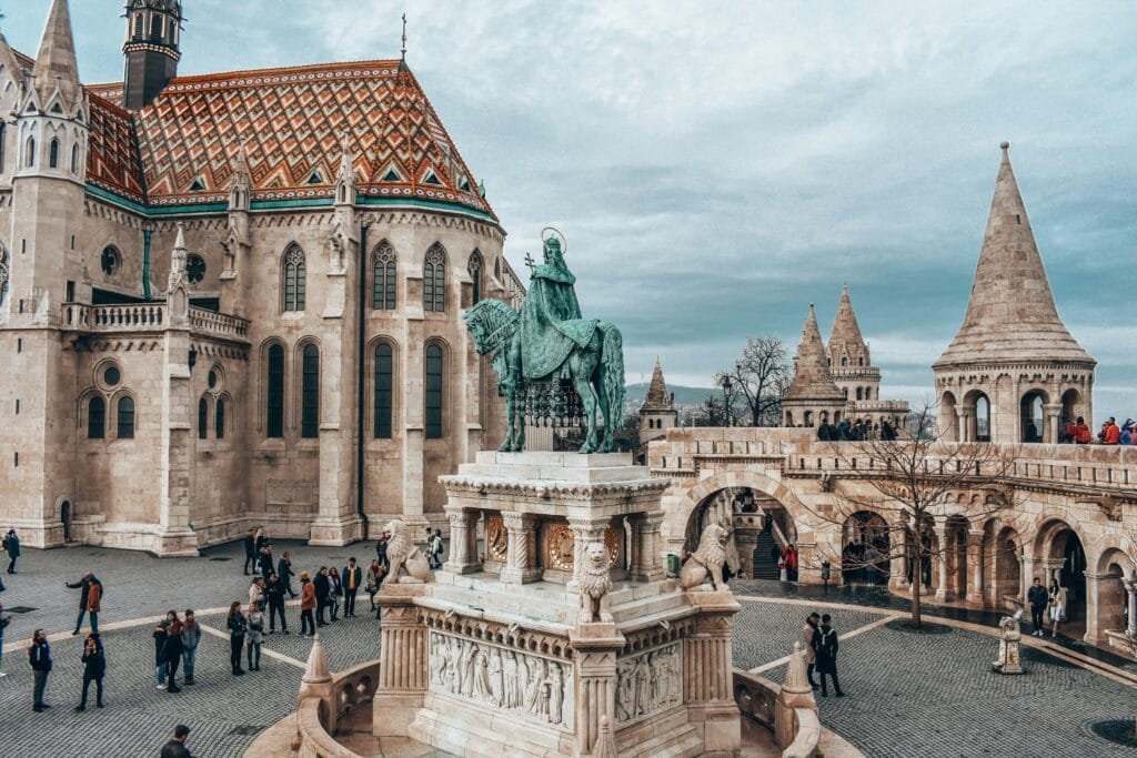 Le Château de Buda et le Bastion des Pêcheurs à Budapest